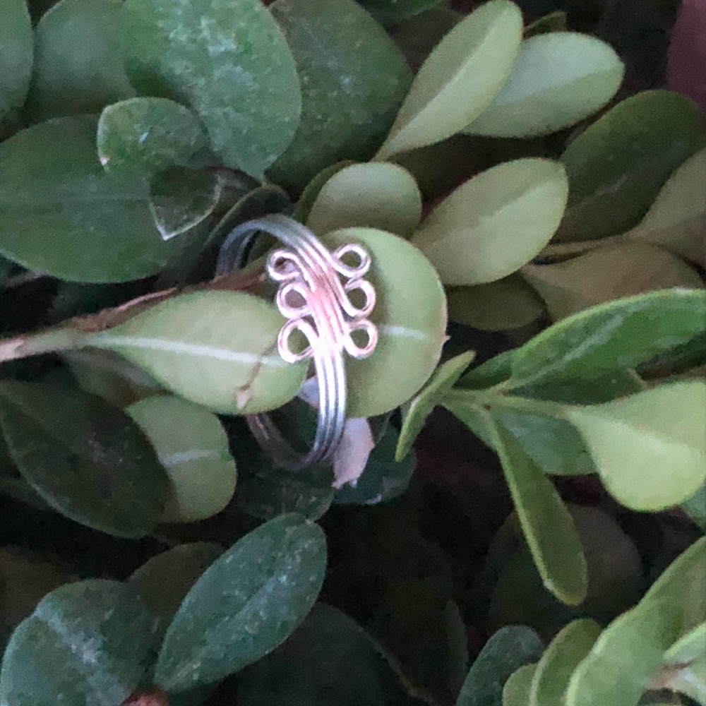 Cute toe ring